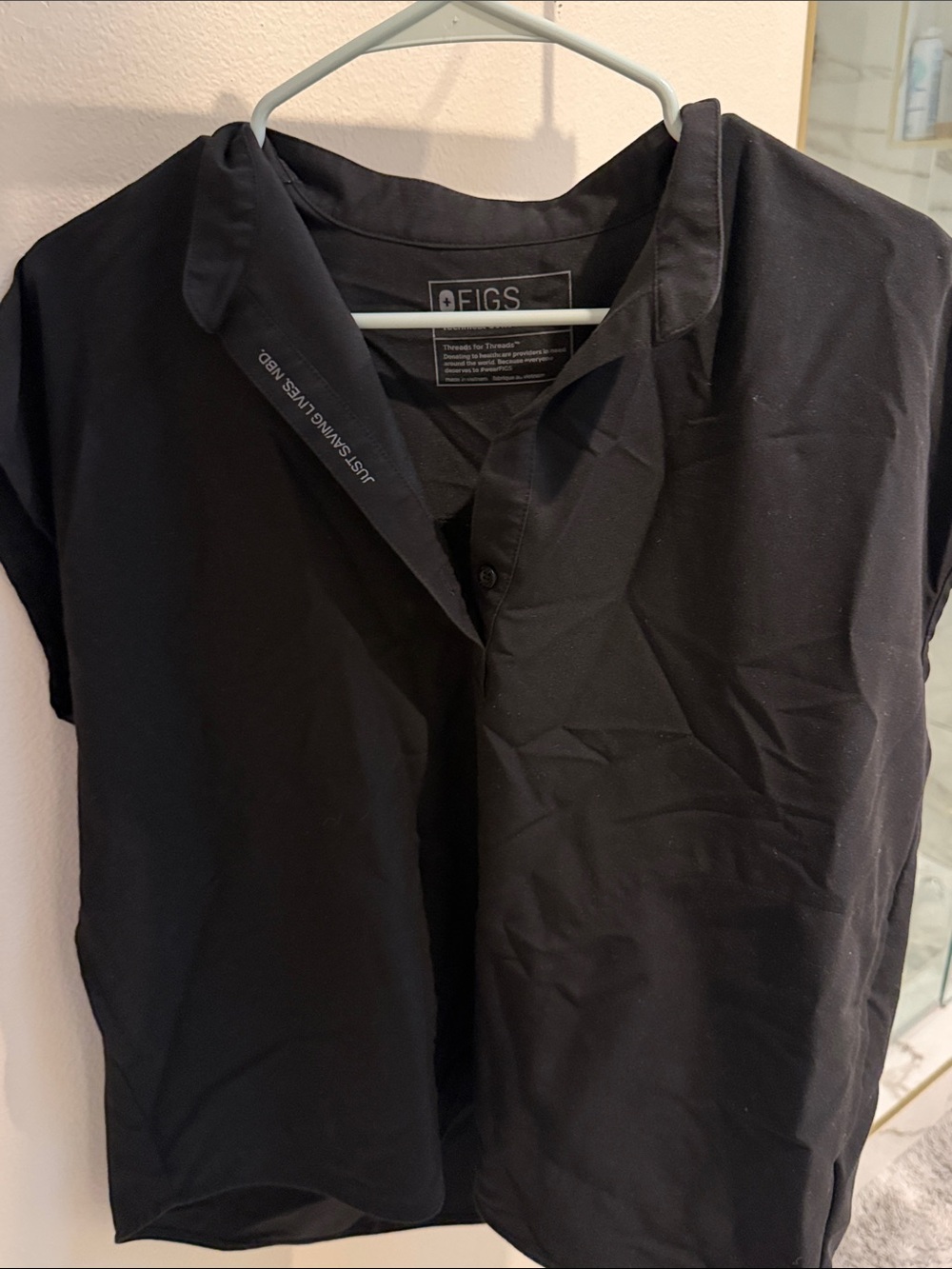 Figs Women’s Black Casual Button-Down Shirt